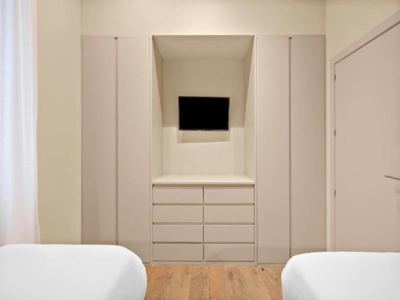 B&B Apartamentos Madrid Centro Fuencarral 46 image