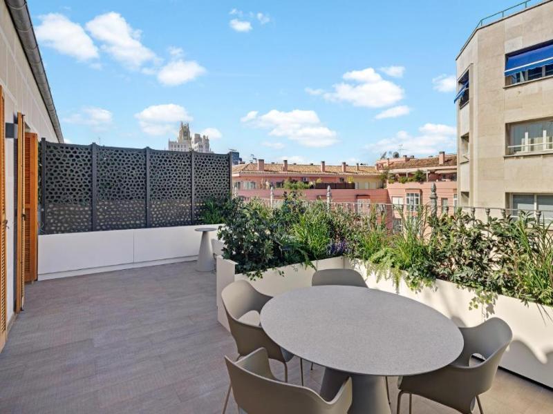 B&B Apartamentos Madrid Centro Fuencarral 46 image