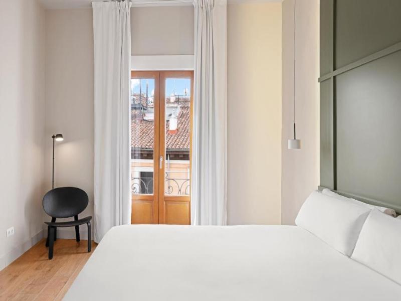 B&B Apartamentos Madrid Centro Fuencarral 46 image