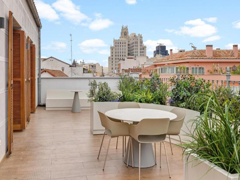 B&B Apartamentos Madrid Centro Fuencarral 46 image