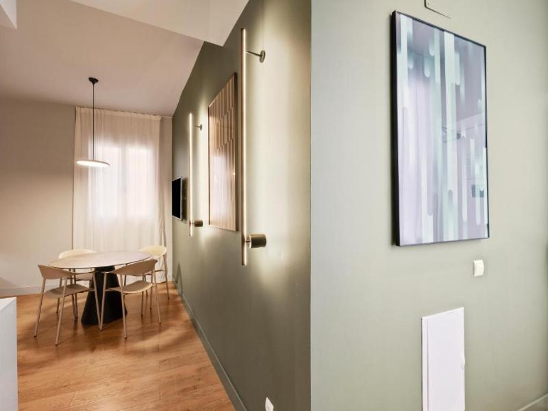 B&B Apartamentos Madrid Centro Fuencarral 46 image