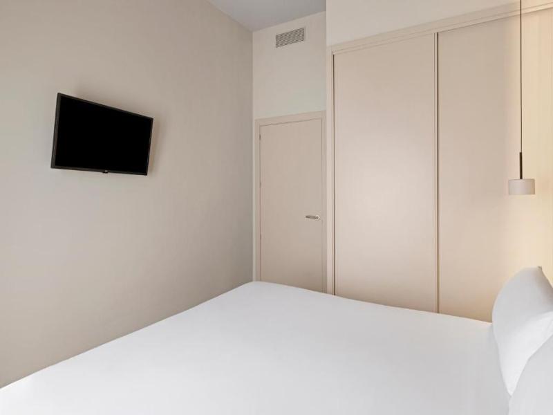 B&B Apartamentos Madrid Centro Fuencarral 46 image