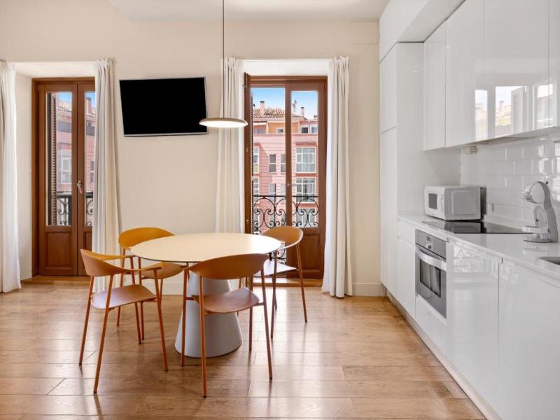 B&B Apartamentos Madrid Centro Fuencarral 46 image