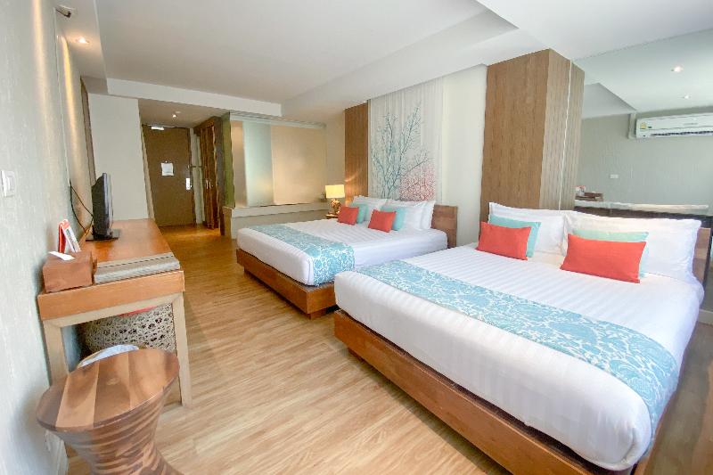 room detail thumbnail 1