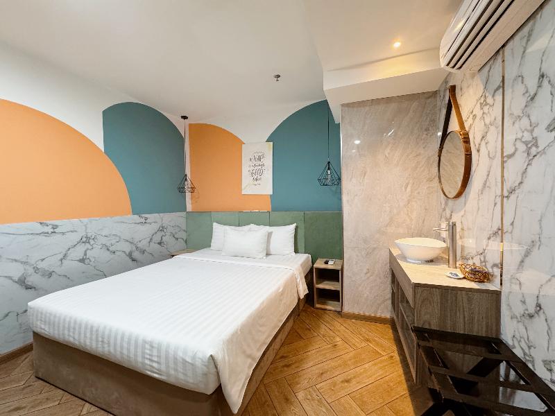 Sunrise Central Hotel image