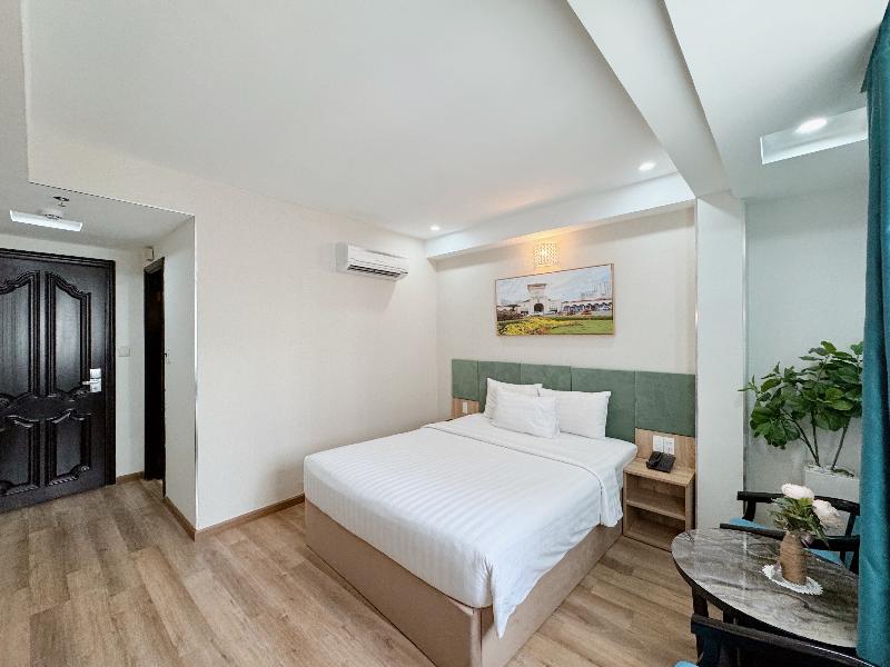 Sunrise Central Hotel image