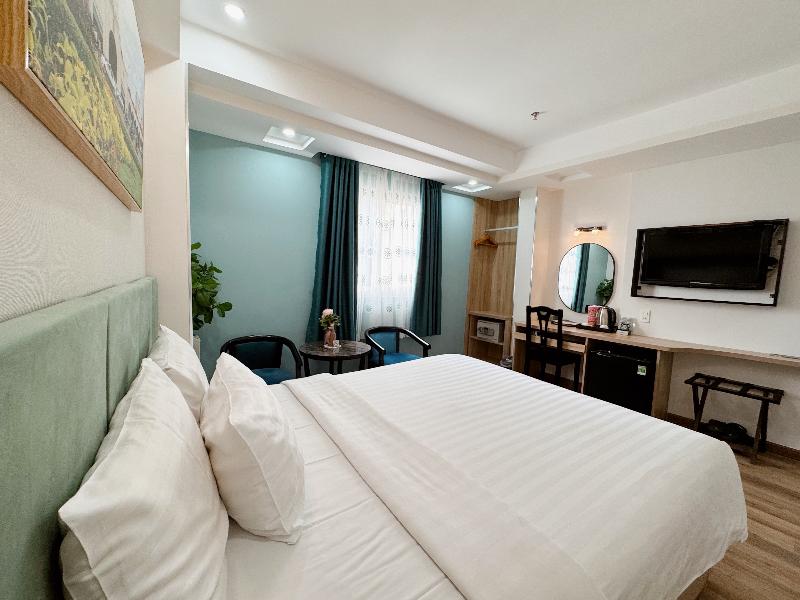 Sunrise Central Hotel image