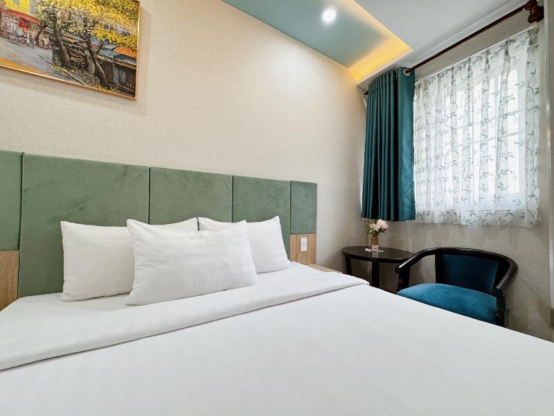 Sunrise Central Hotel image