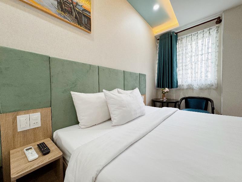 Sunrise Central Hotel image