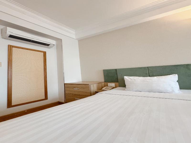 Sunrise Central Hotel image