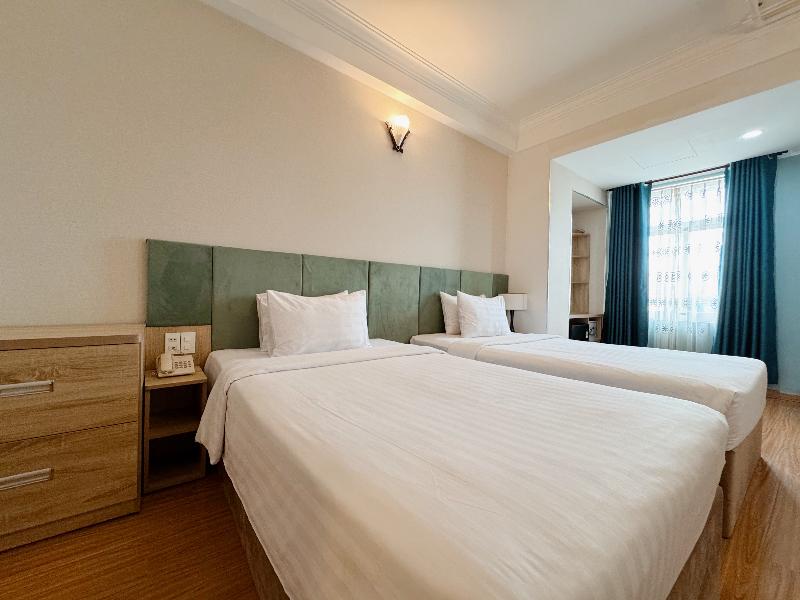 Sunrise Central Hotel image