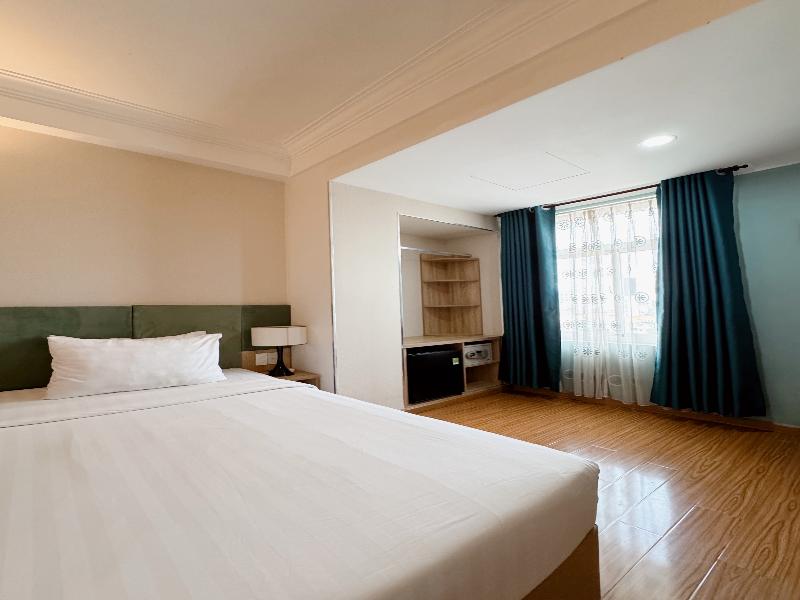 Sunrise Central Hotel image