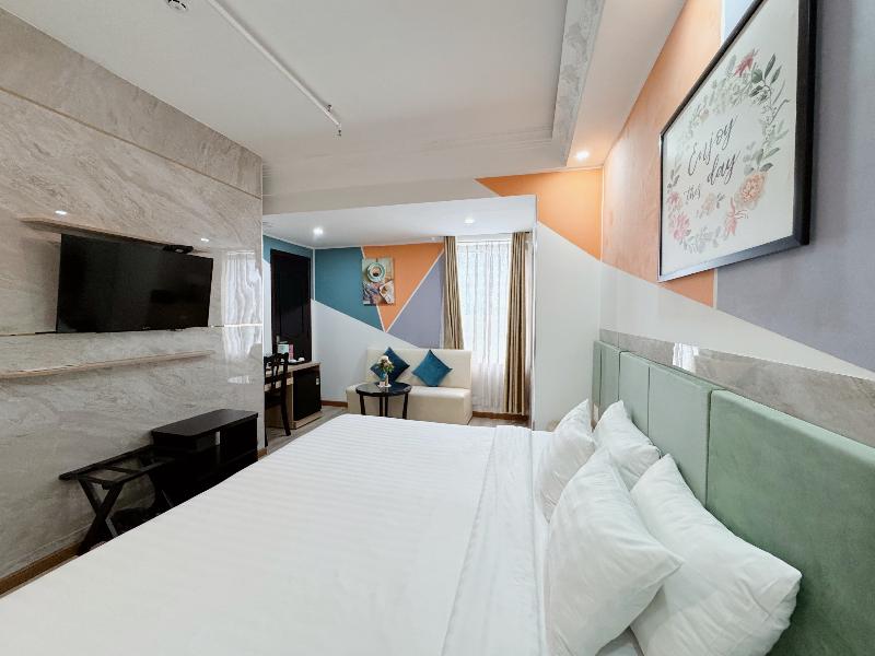 Sunrise Central Hotel image