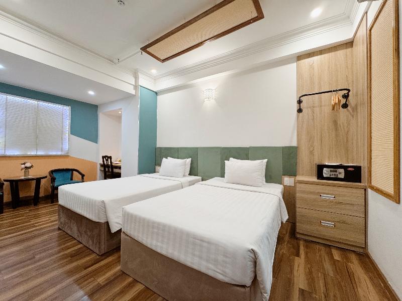 Sunrise Central Hotel image