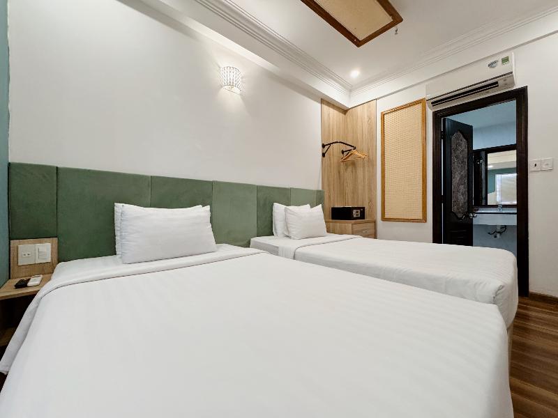 Sunrise Central Hotel image