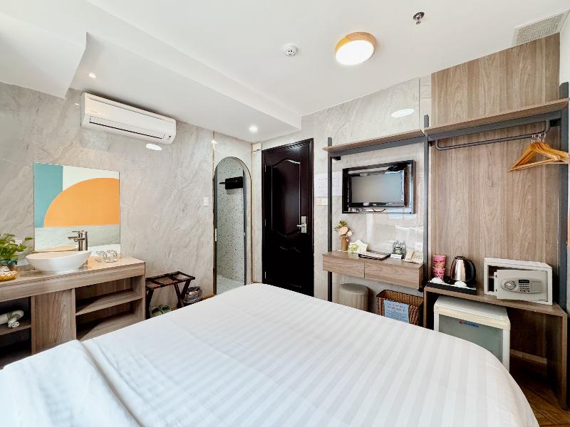 Sunrise Central Hotel image