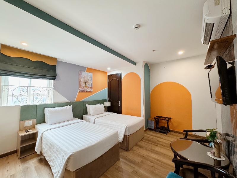 Sunrise Central Hotel image