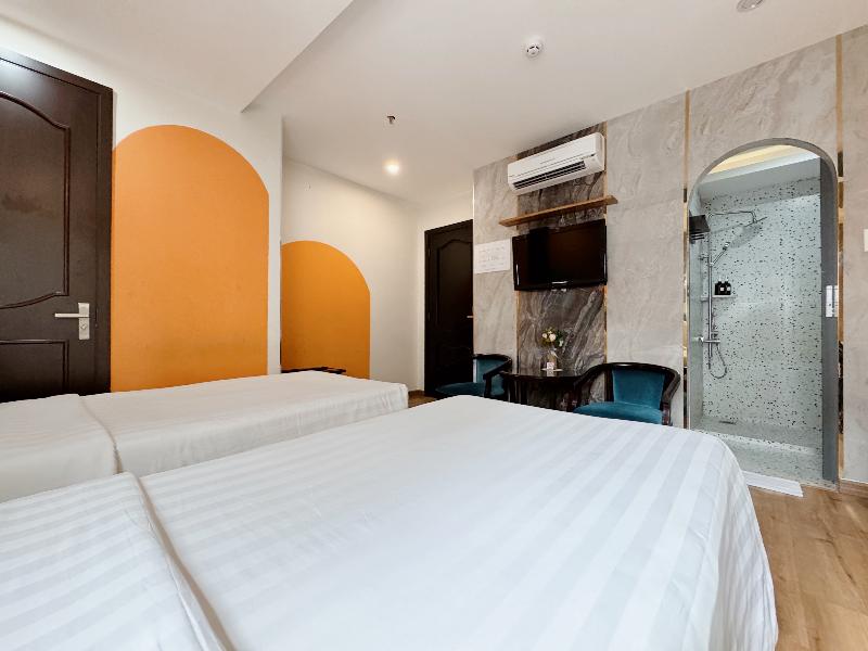 Sunrise Central Hotel image