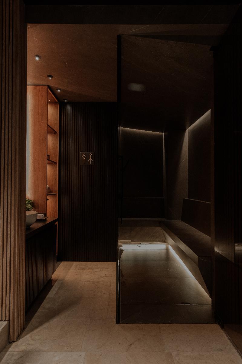 Binn Hotel image