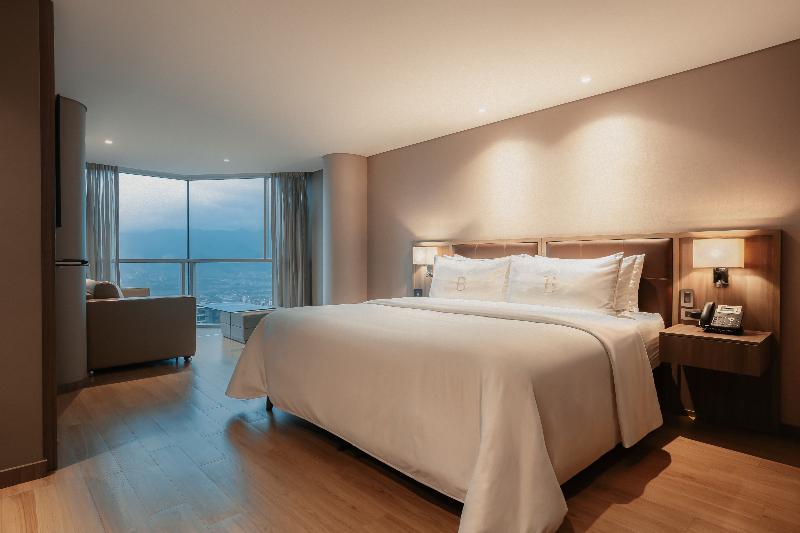 Binn Hotel image