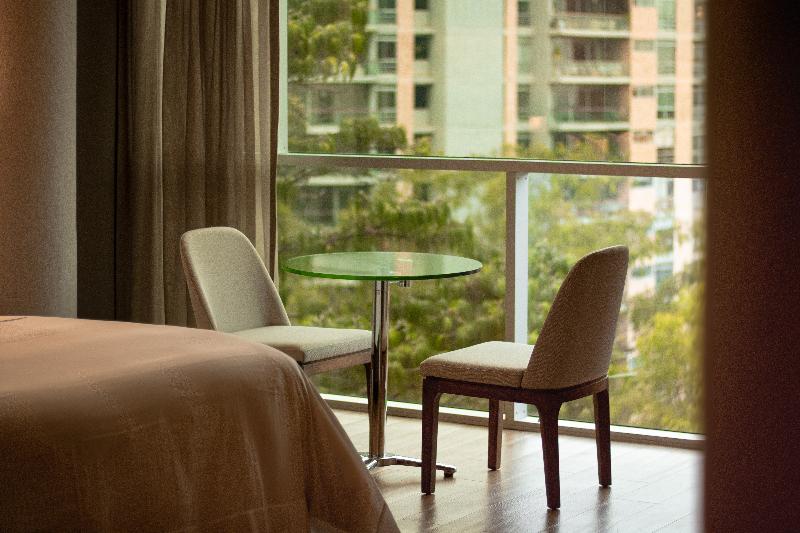 Binn Hotel image
