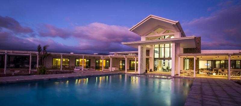 Taumeasina Island Resort image