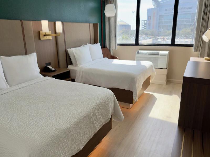 Holiday Inn Houston S - NRG Area - Med CTR image