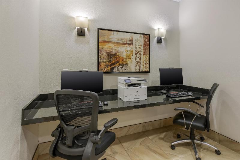 Best Western Plus Hudson Hotel & Suites image