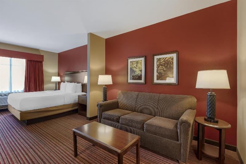 Best Western Plus Hudson Hotel & Suites image