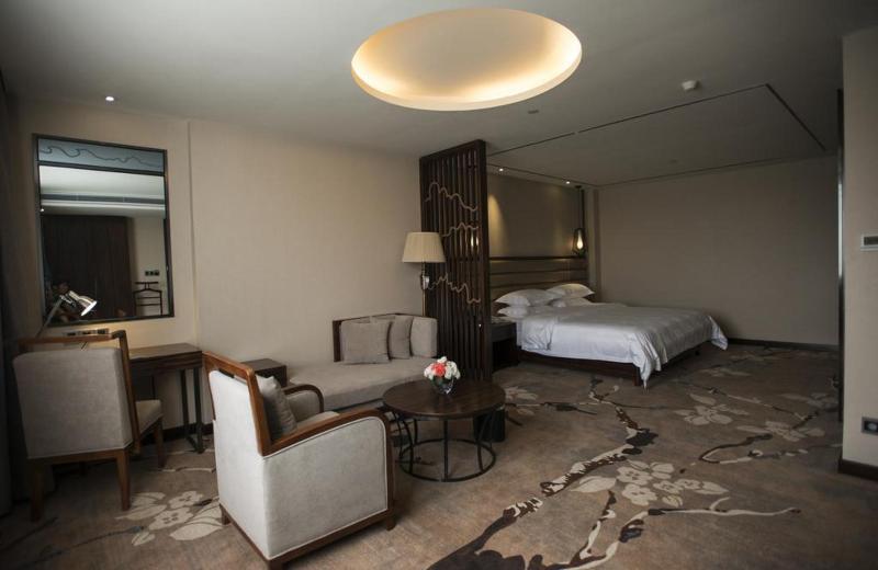 Days Hotel Guilin image
