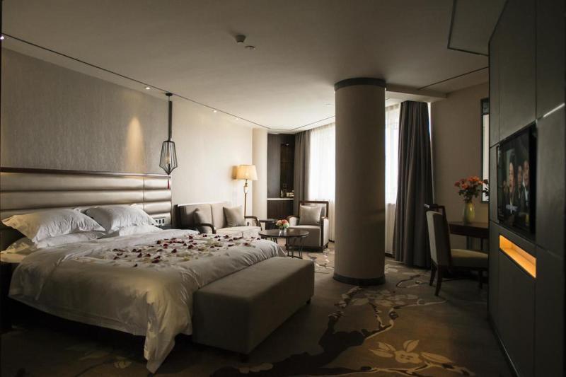 Days Hotel Guilin image