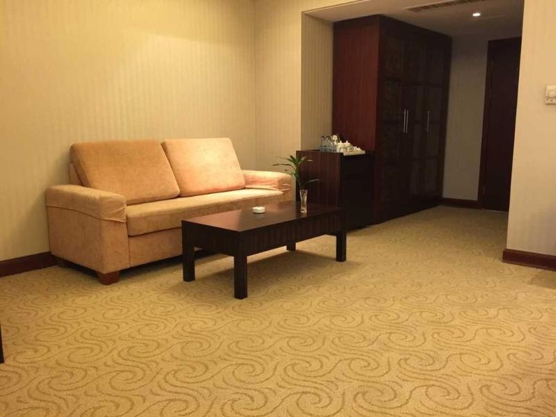 Days Inn Frontier Cixi