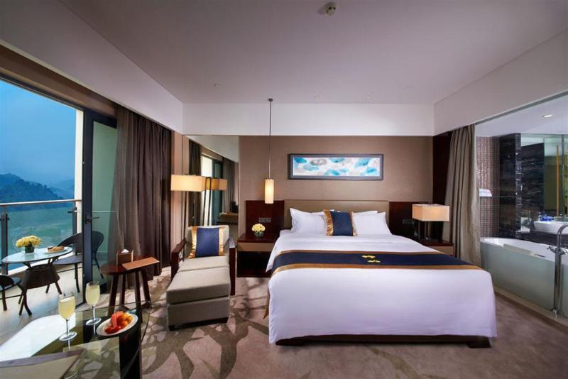 Howard Johnson Hot Spring Resort Wugongshan — main photo