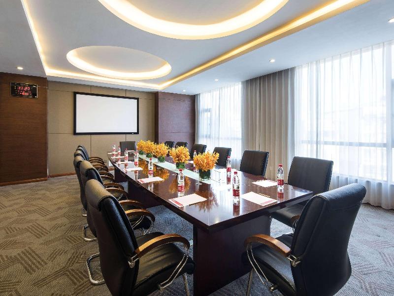 Ramada Huize image