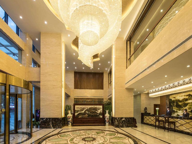 Ramada Huize image