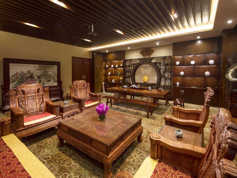 Ramada Huize image 6