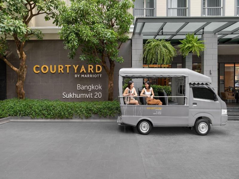 Courtyard Bangkok Sukhumvit 20 image