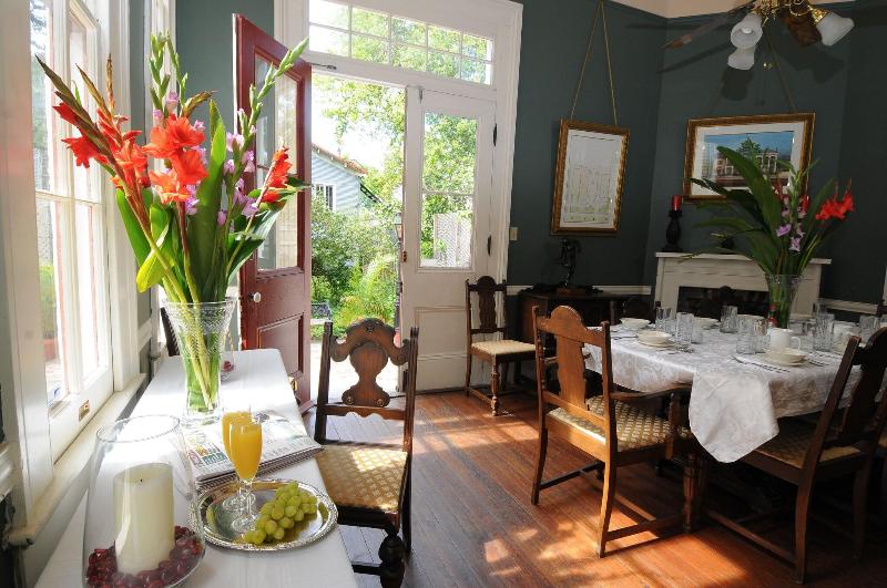 The Degas House image