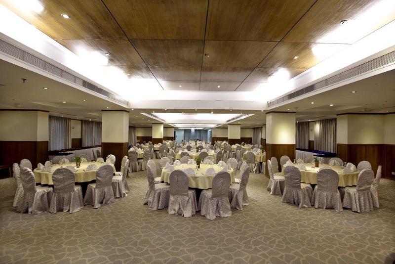 The Peninsula Chittagong image