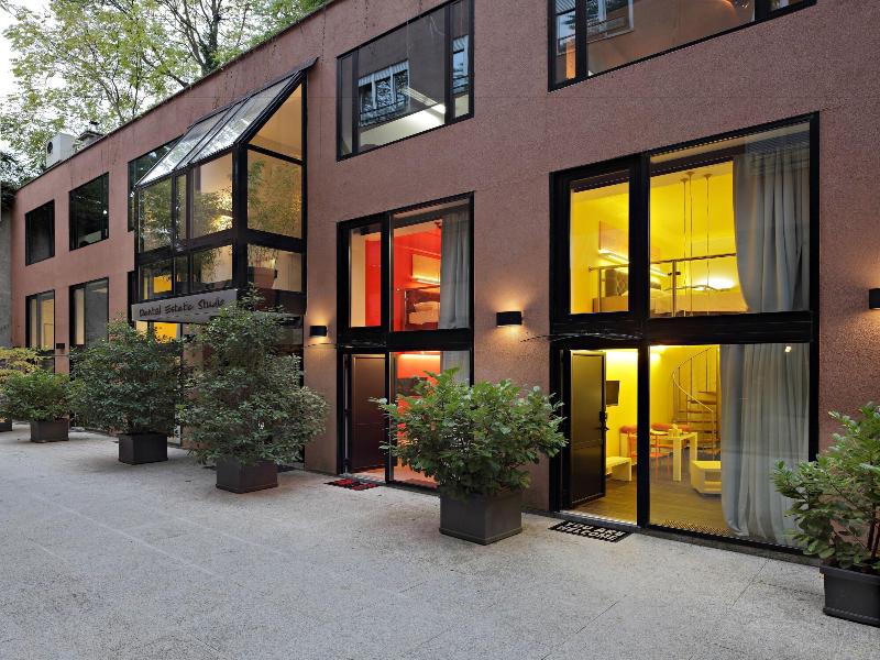 Residence Park Apartments image