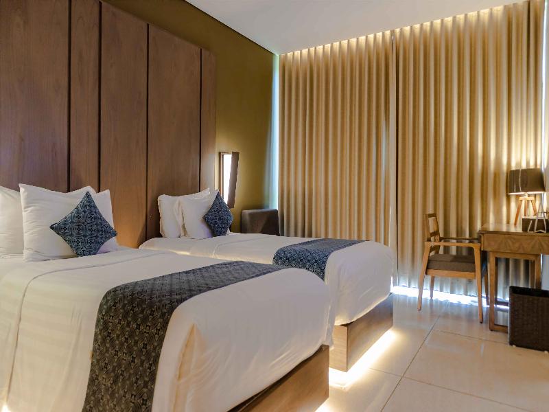 Wyndham Tamansari Jivva Resort image