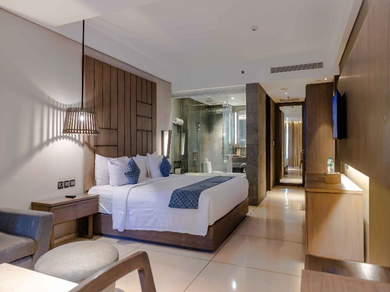 Wyndham Tamansari Jivva Resort image