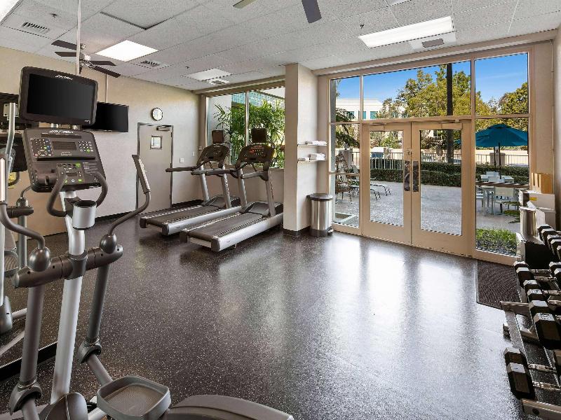 Country Inn & Suites by Radisson, San Diego North image