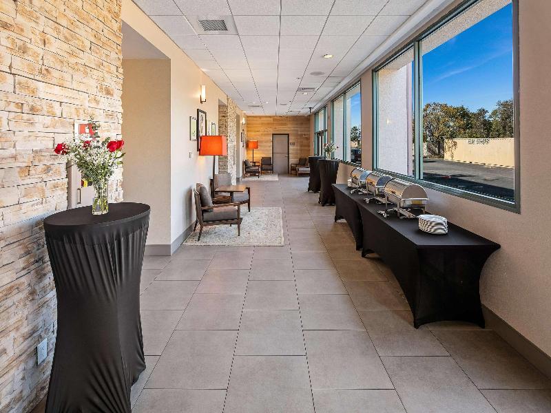 Country Inn & Suites by Radisson, San Diego North image