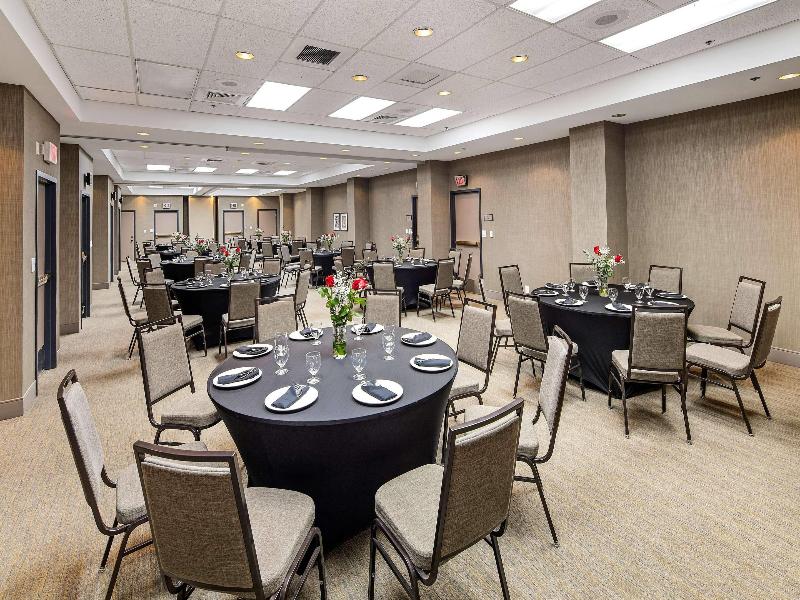 Country Inn & Suites by Radisson, San Diego North image