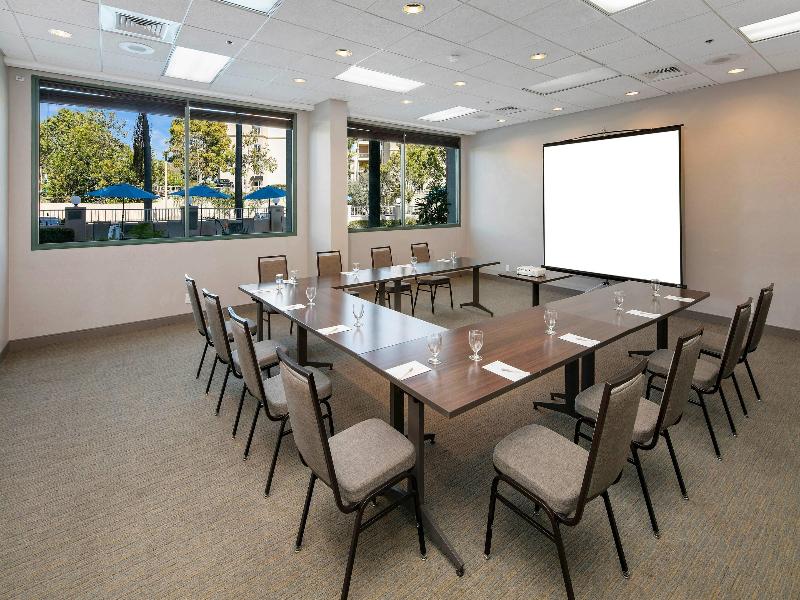 Country Inn & Suites by Radisson, San Diego North image