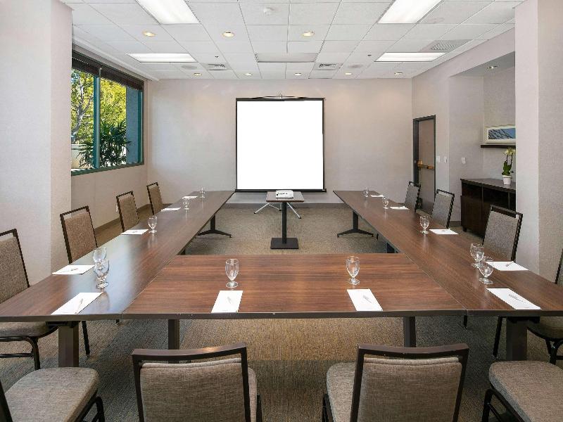 Country Inn & Suites by Radisson, San Diego North image