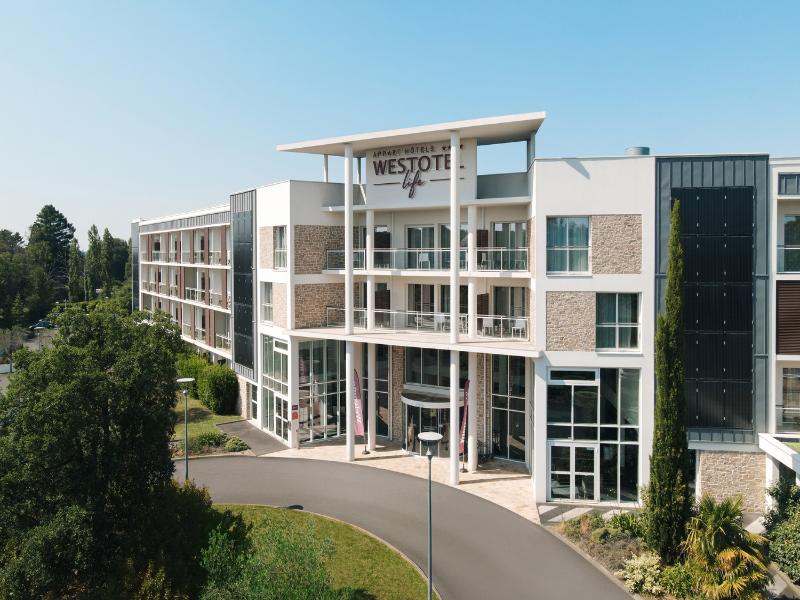 Westotel Life Appart'hôtels Carquefou  image