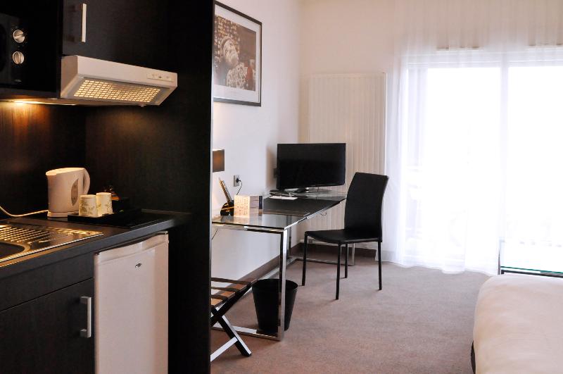 Westotel Life Appart'hôtels Carquefou  image
