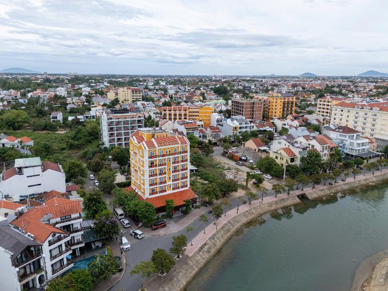 Royal Riverside Hoi An Hotel image